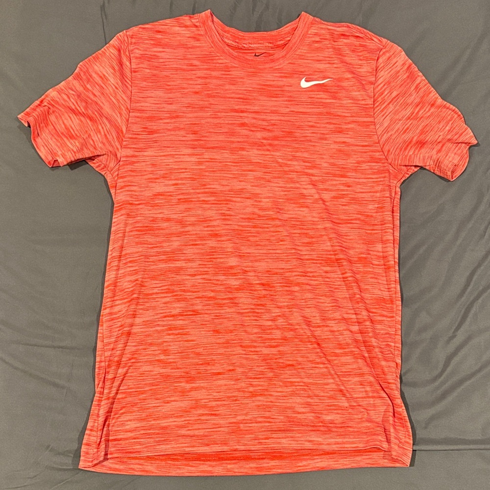 Nike Men's Dri-Fit Heathered Red Short Sleeve Tee